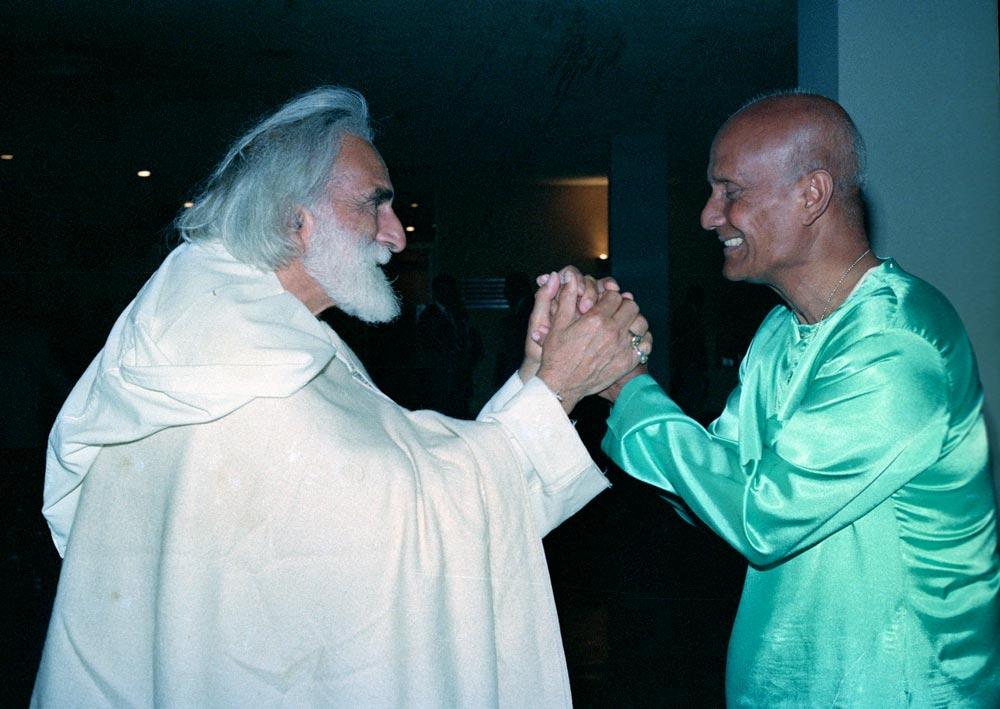 sri-chinmoy-pir-vilayat-khan