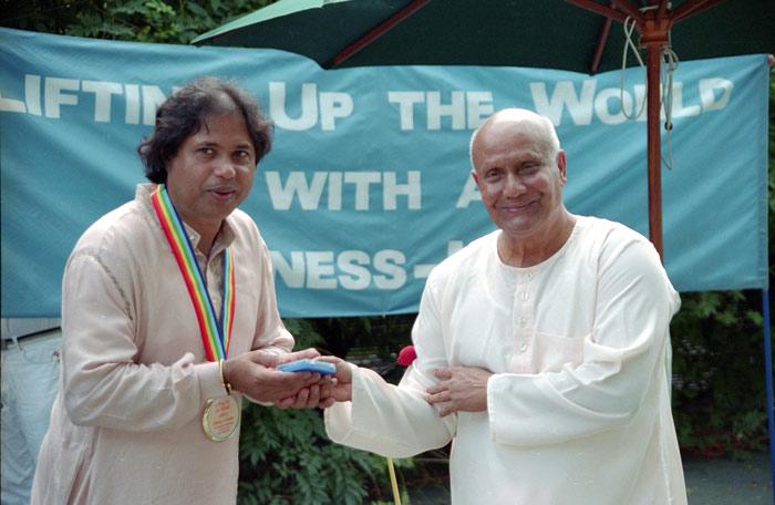 ustad-chinmoy