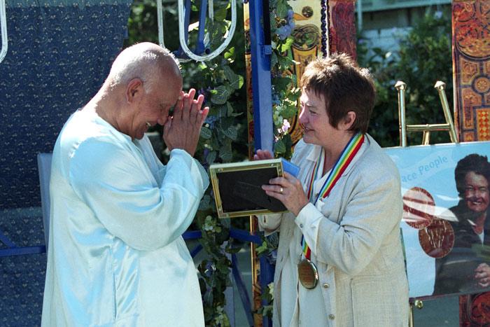 sri-chinmoy-mairead-